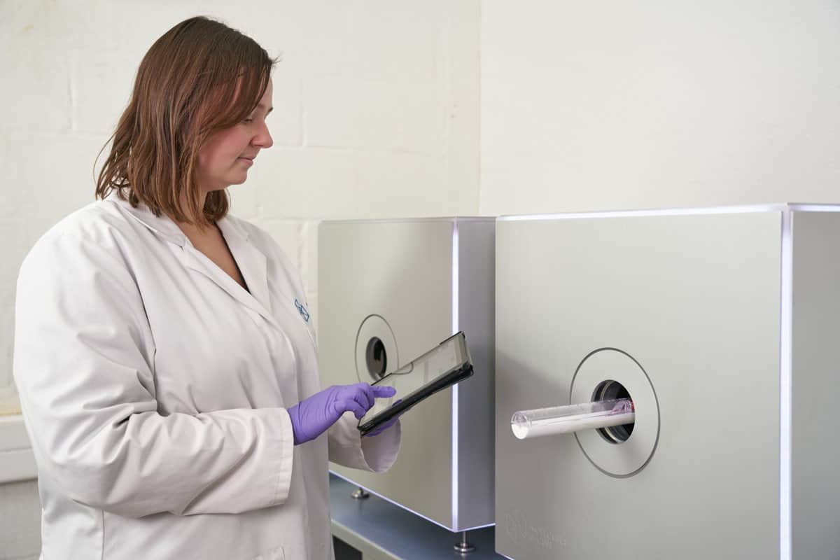 A compact scanner manufactured by Molecubes (© Molecubes)